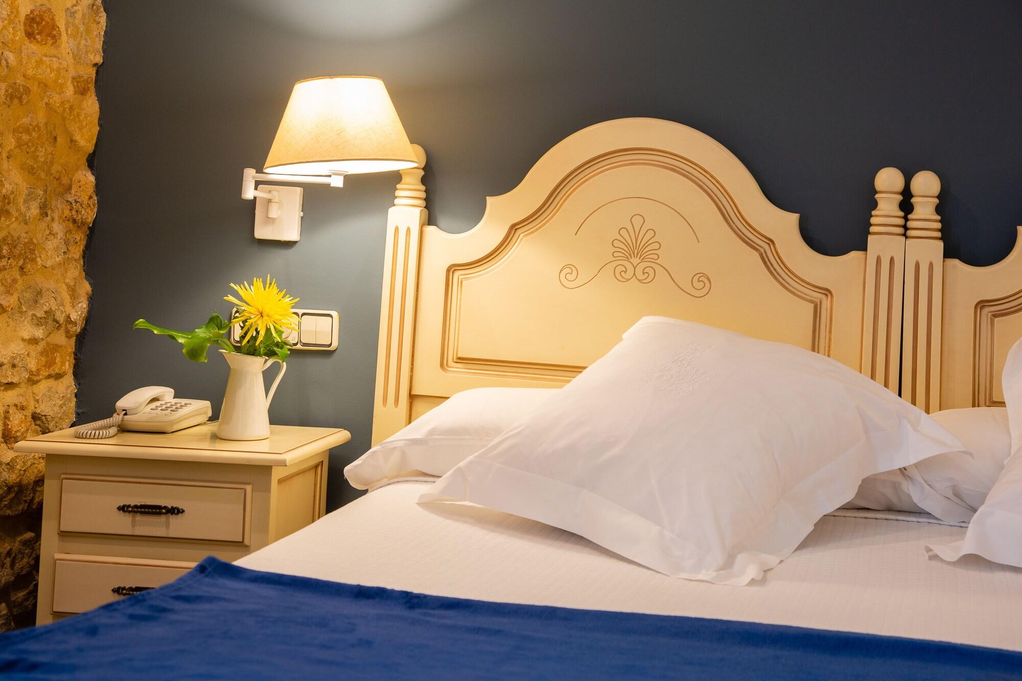 Hotel Palacio De La Vinona Oviedo Esterno foto