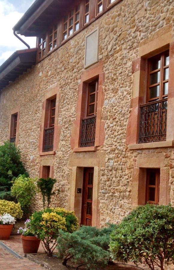 Hotel Palacio De La Vinona Oviedo Esterno foto